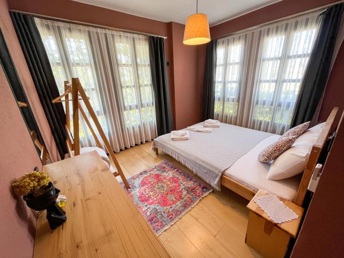 La Kalinda Butik Otel Бозджаада Екстериор снимка